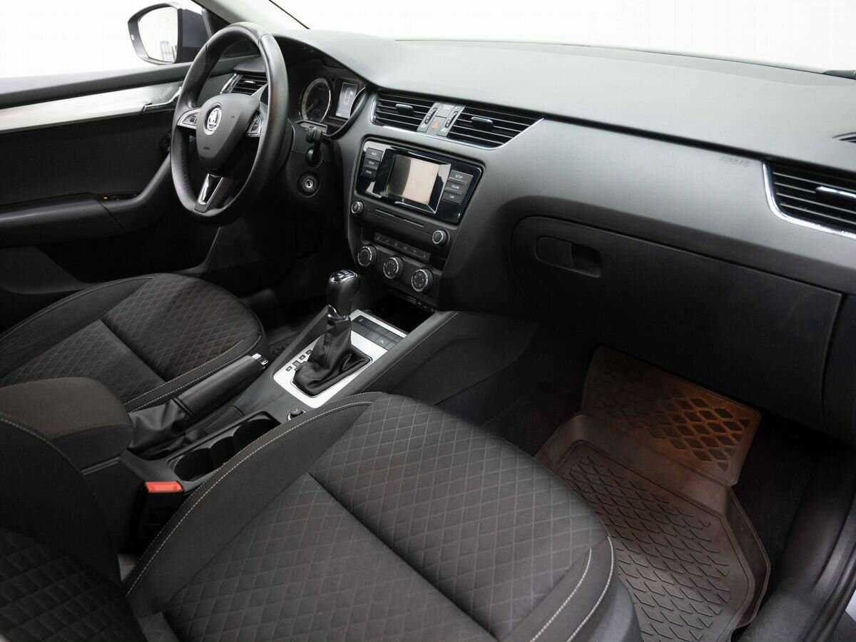 Б/У Шкода Октавия 2016 года. Фото: #13