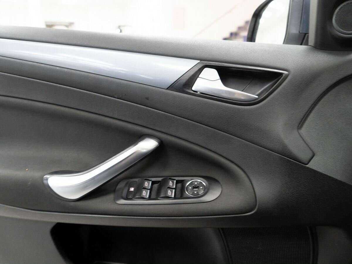 Ford Mondeo 2012 года с пробегом. Фото: #11