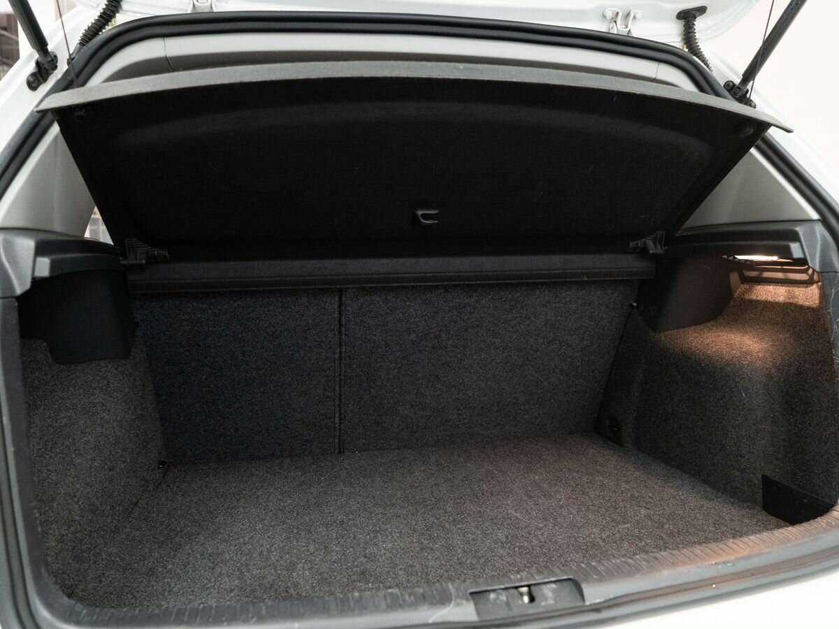 Volkswagen Golf 2012 года с пробегом. Фото: #7