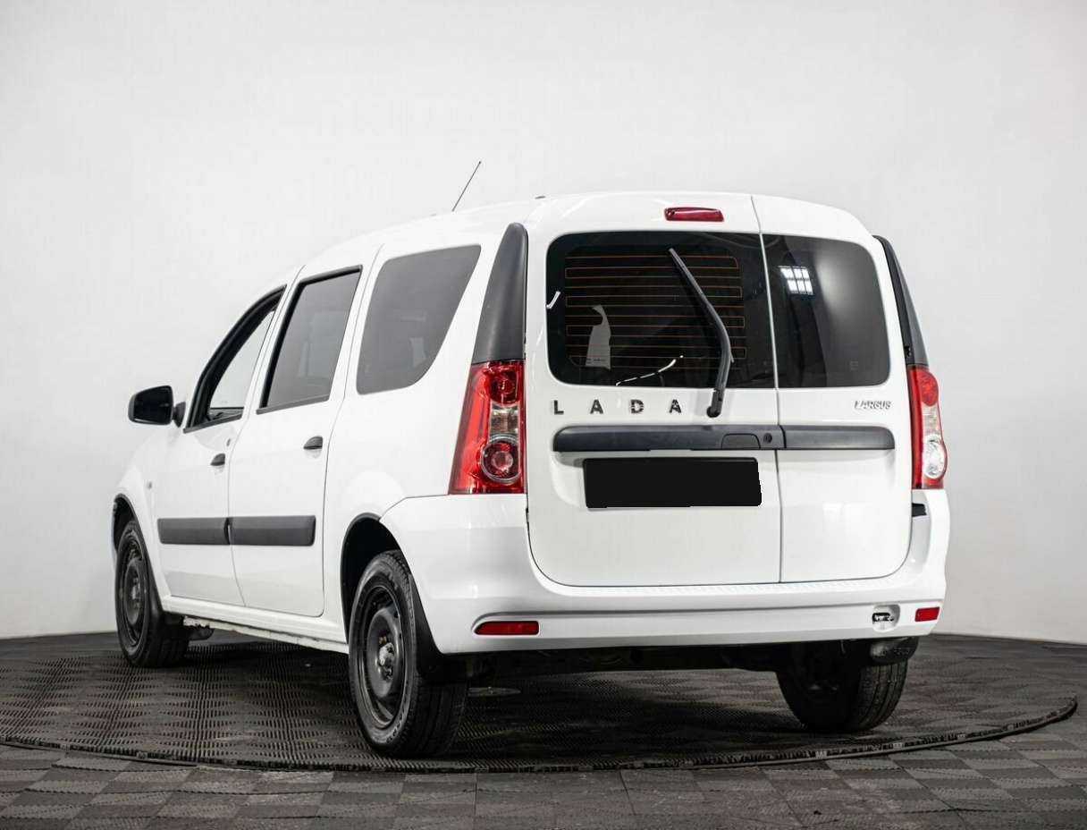 Б/У Лада (ВАЗ) Ларгус 2021 года. Фото: #3