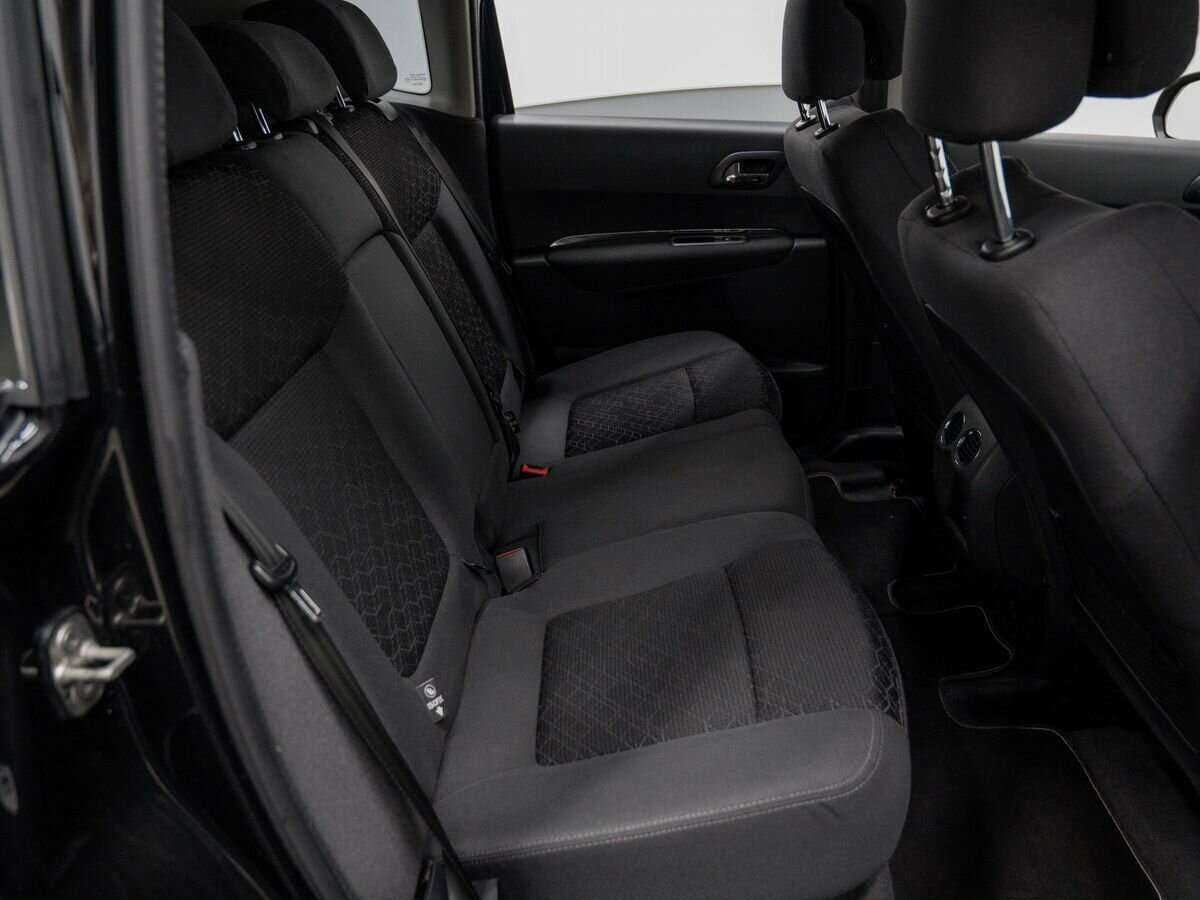 Б/У Пежо 3008 2014 года. Фото: #8