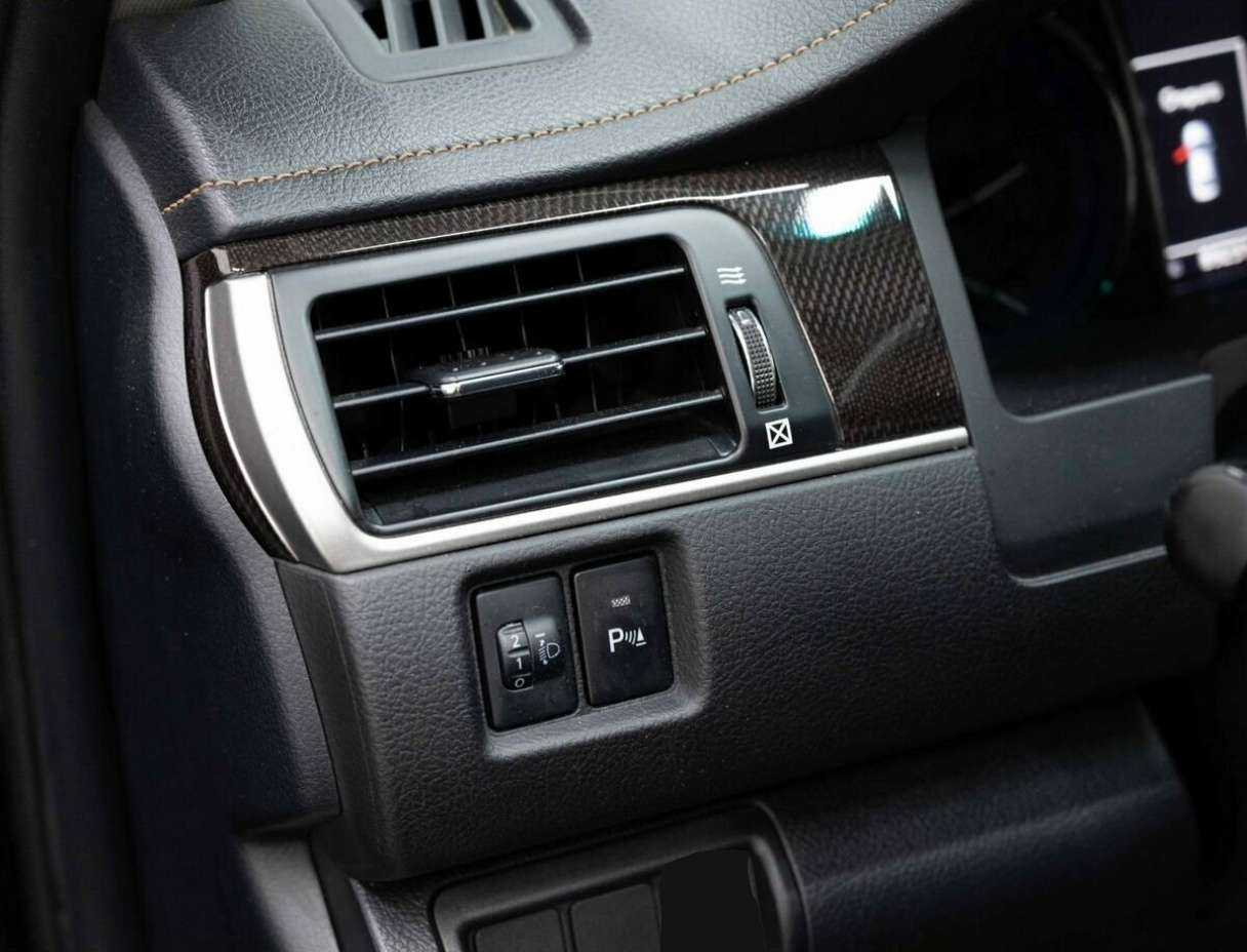 Б/У Тойота Камри 2018 года. Фото: #19