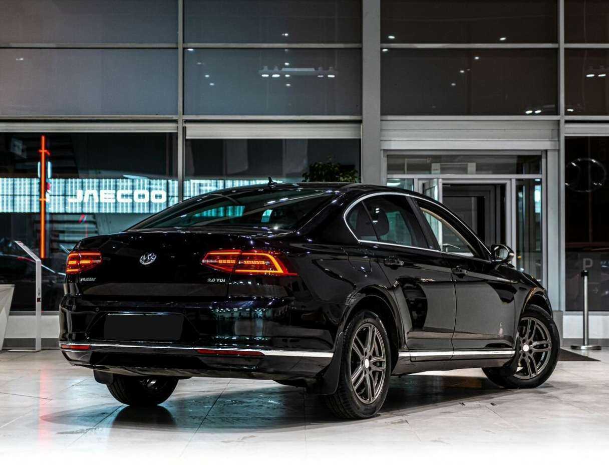 Volkswagen Passat 2017 года с пробегом. Фото: #2