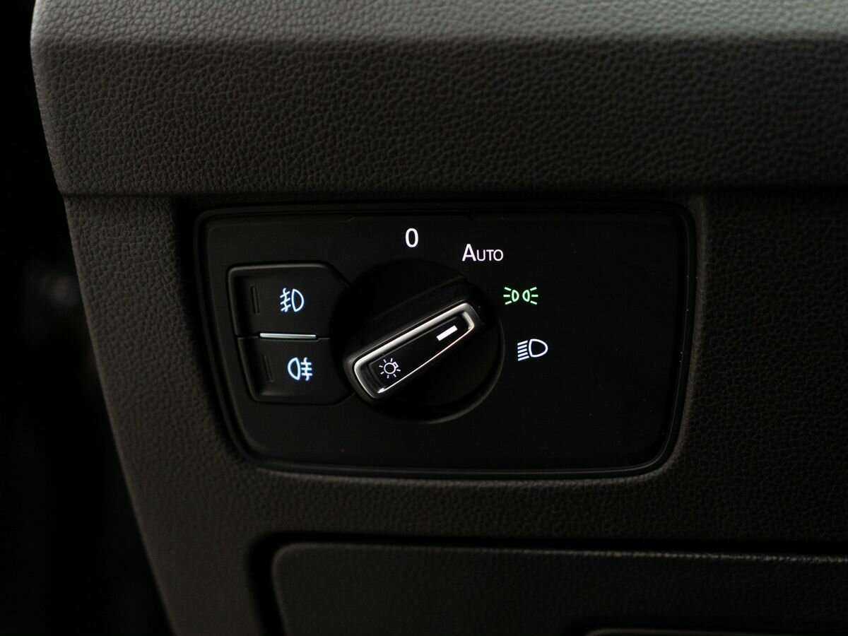 Volkswagen Passat 2017 года с пробегом. Фото: #16