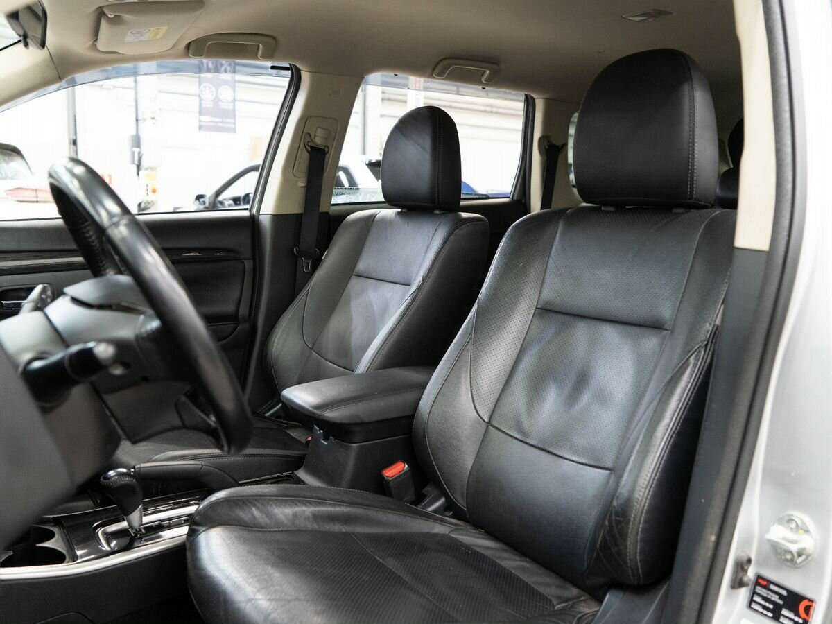 Mitsubishi Outlander 2017 года с пробегом. Фото: #5
