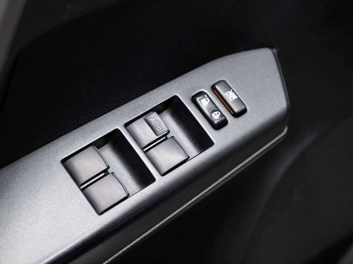 Toyota RAV4 2019 года с пробегом. Фото: #19