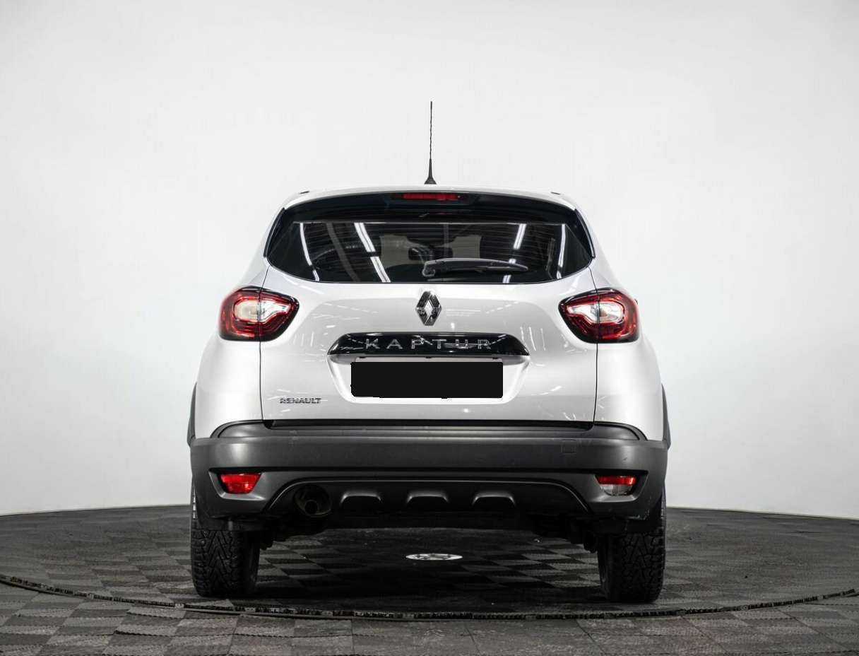 Б/У Рено Каптюр 2018 года. Фото: #4