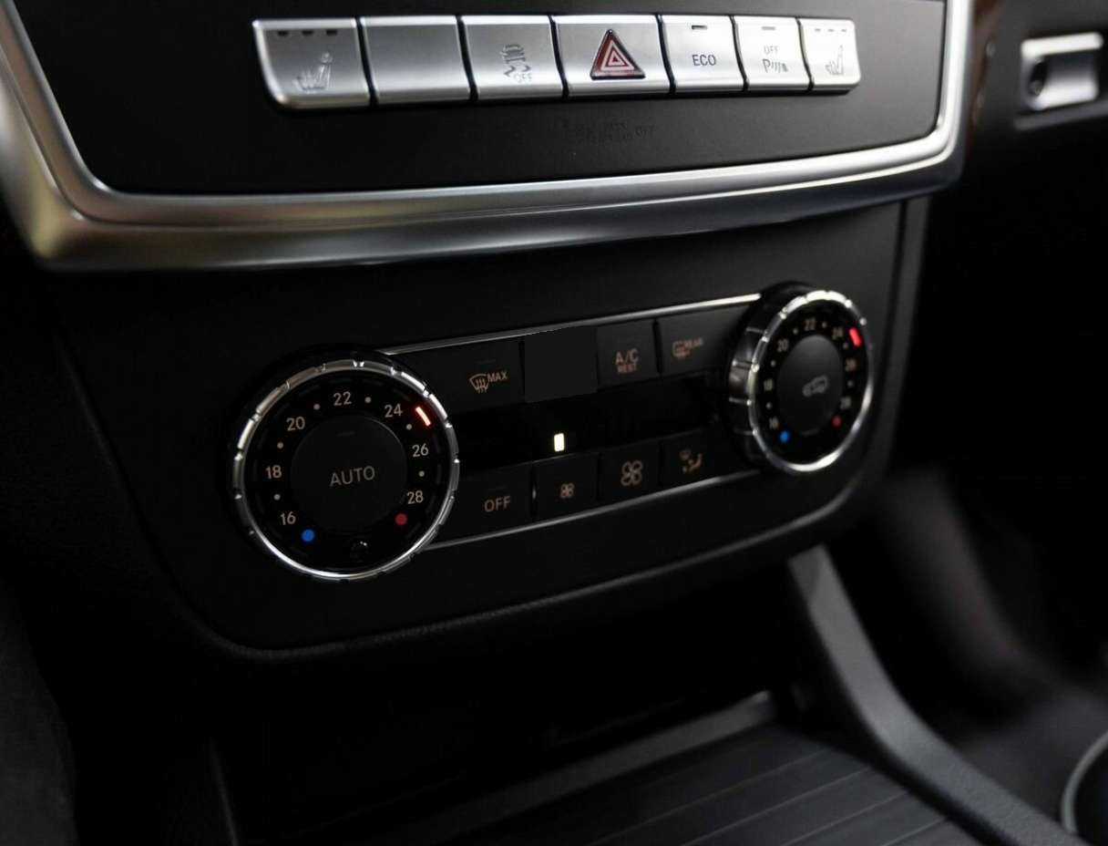 Mercedes-Benz M-Класс 2012 года с пробегом. Фото: #22