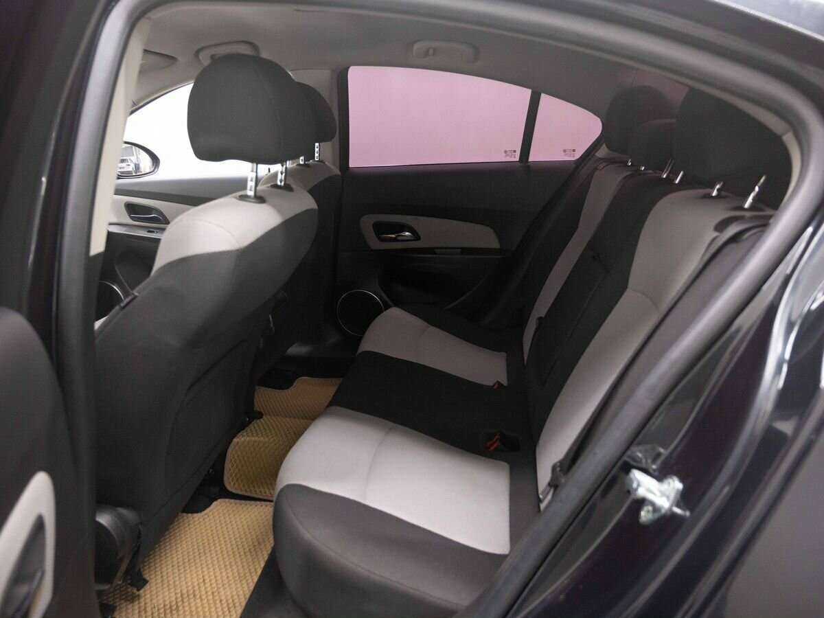 Б/У Шевроле Круз 2012 года. Фото: #8