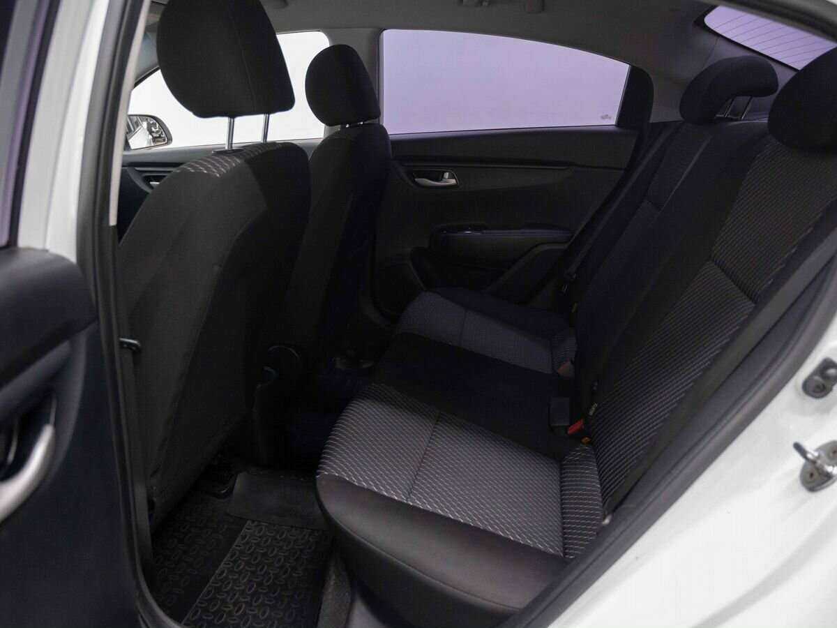 Б/У Киа Рио 2018 года. Фото: #8