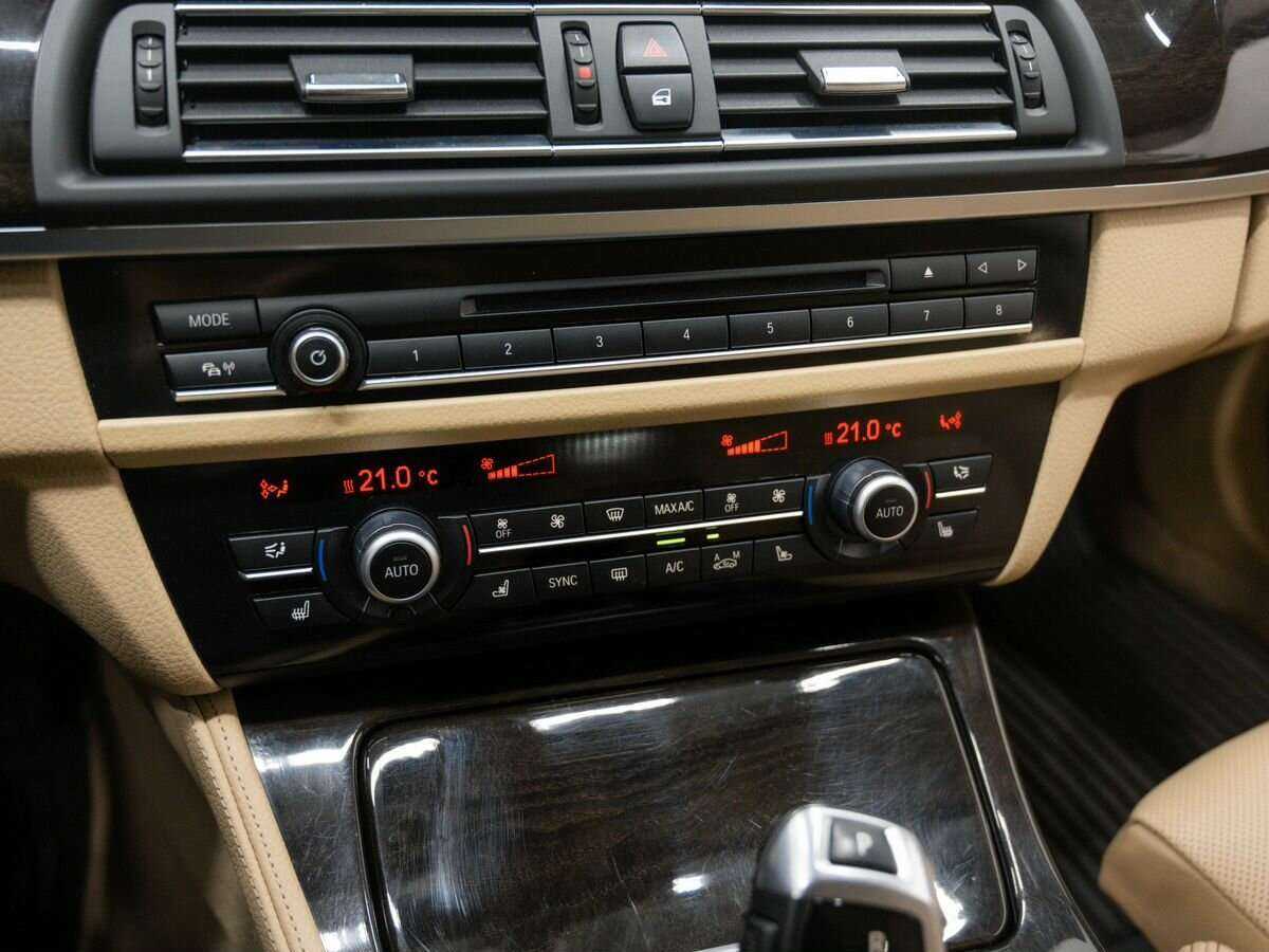 BMW 5 серии 2015 года с пробегом. Фото: #22