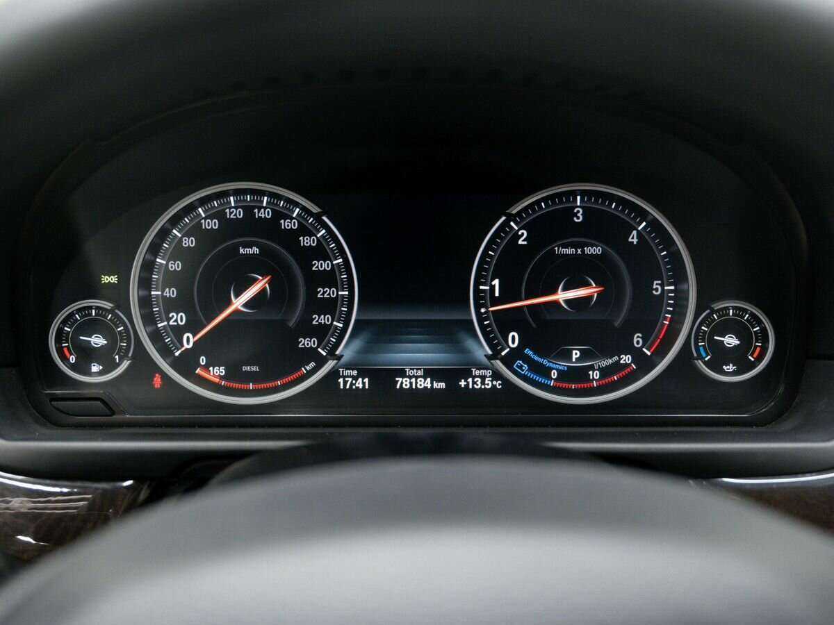 BMW 5 серии 2015 года с пробегом. Фото: #26