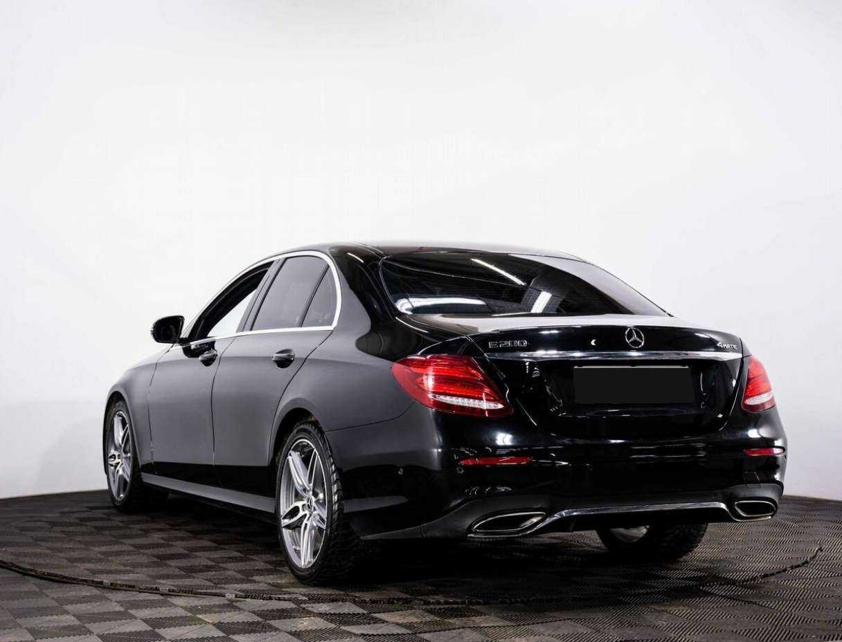 Mercedes-Benz E-Класс 2017 года с пробегом. Фото: #3