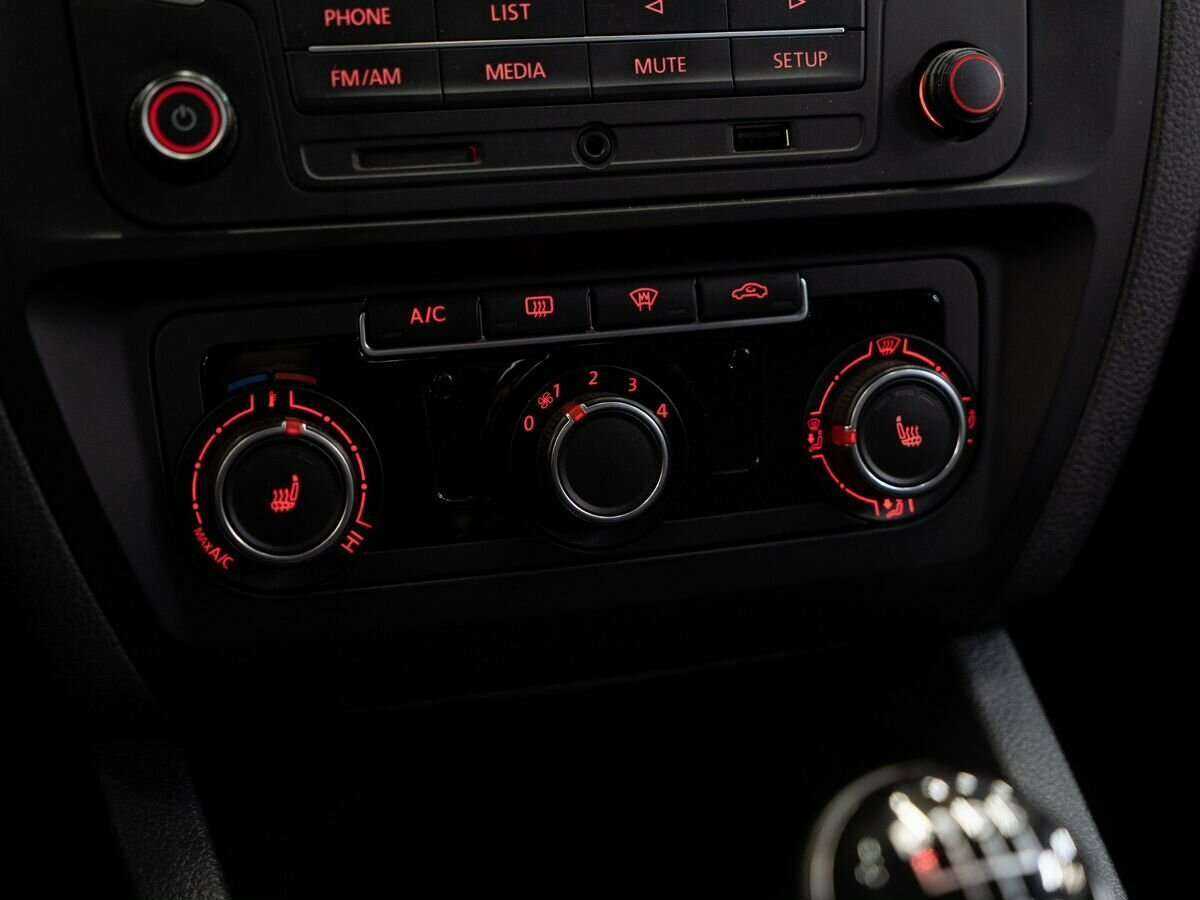 Volkswagen Jetta 2016 года с пробегом. Фото: #13