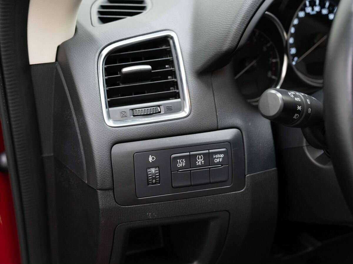 Б/У Мазда Ц-Икс-5 2015 года. Фото: #18