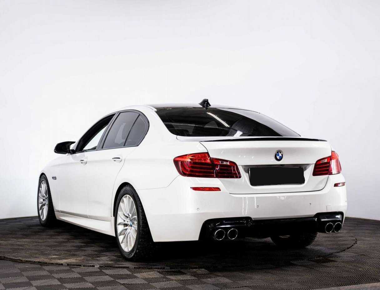 BMW 5 серии 2016 года с пробегом. Фото: #3
