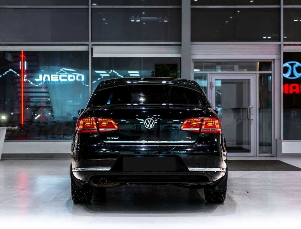 Volkswagen Passat 2013 года с пробегом. Фото: #4