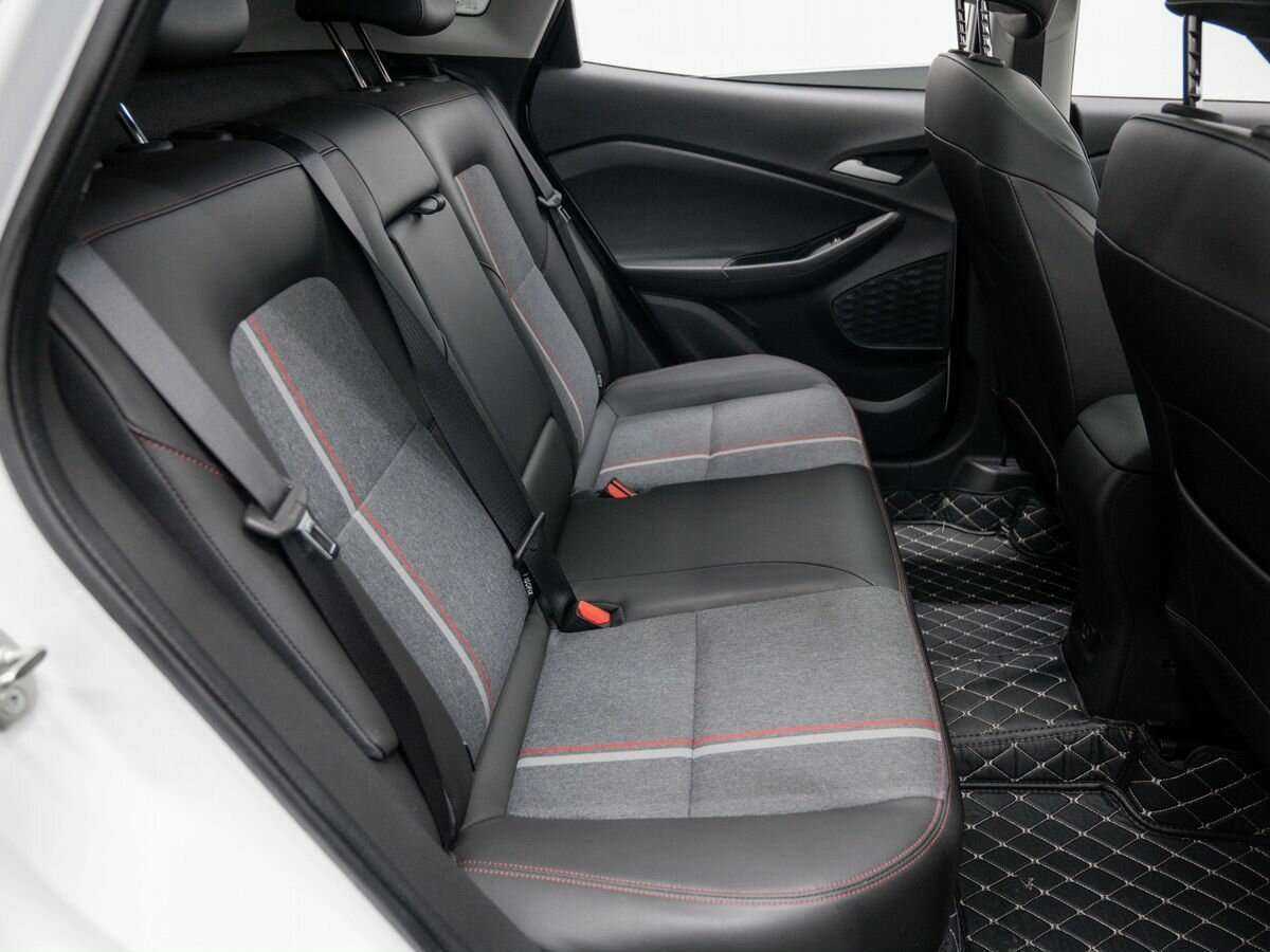 Б/У Шевроле Трэкер 2019 года. Фото: #12