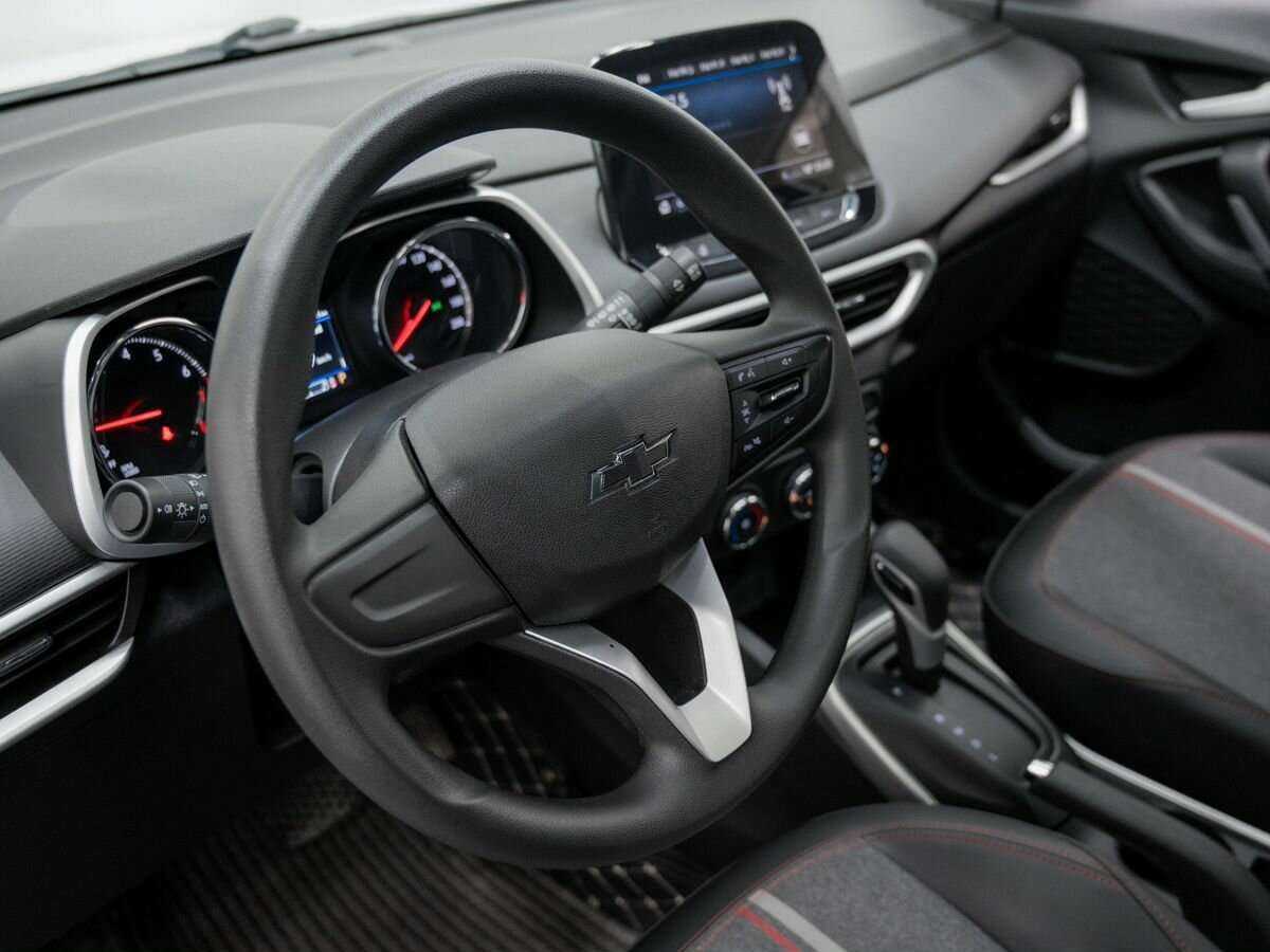 Б/У Шевроле Трэкер 2019 года. Фото: #19