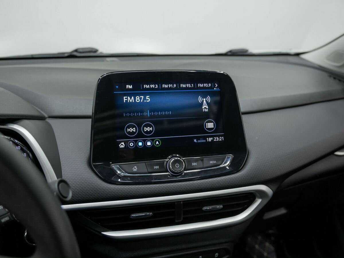 Б/У Шевроле Трэкер 2019 года. Фото: #24