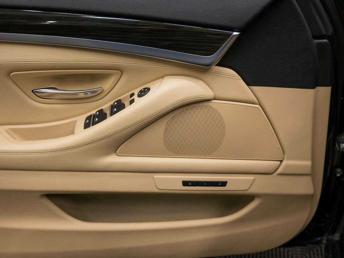 BMW 5 серии 2013 года с пробегом. Фото: #14