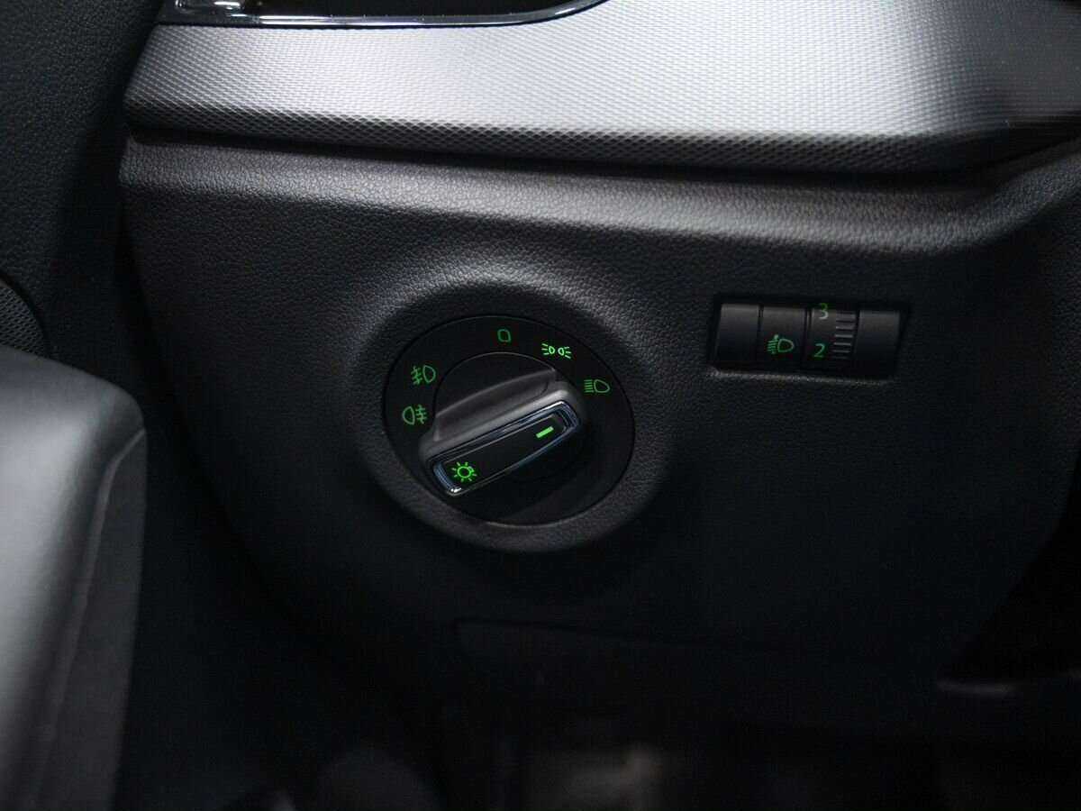 Б/У Шкода Рапид 2021 года. Фото: #16