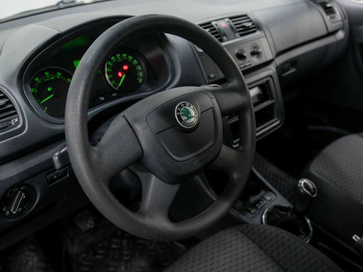 Б/У Шкода Фабия 2012 года. Фото: #17