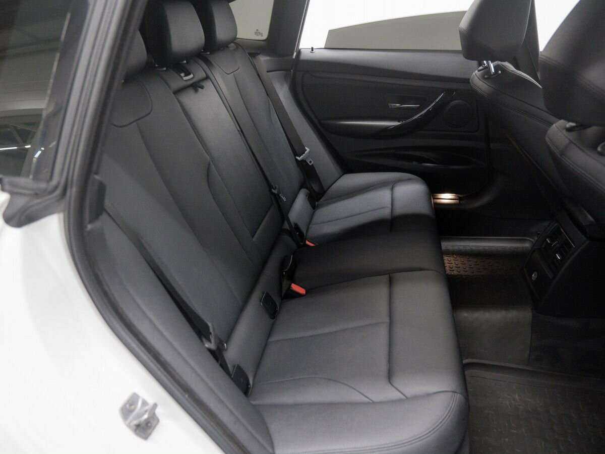 BMW 3 серии 2017 года с пробегом. Фото: #12