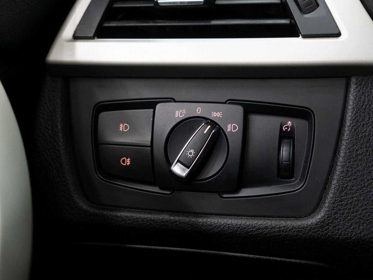 BMW 3 серии 2015 года с пробегом. Фото: #15