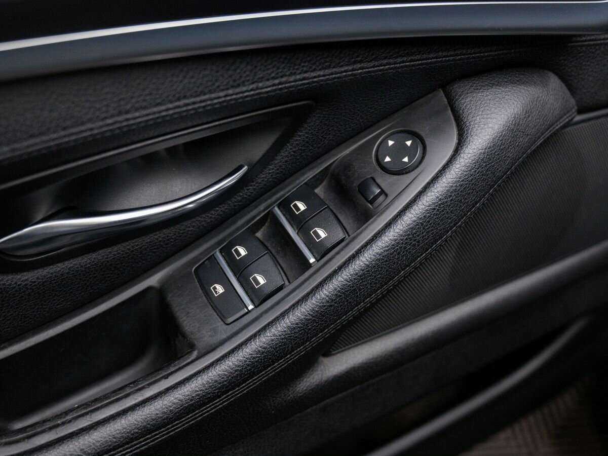 BMW 5 серии 2013 года с пробегом. Фото: #14