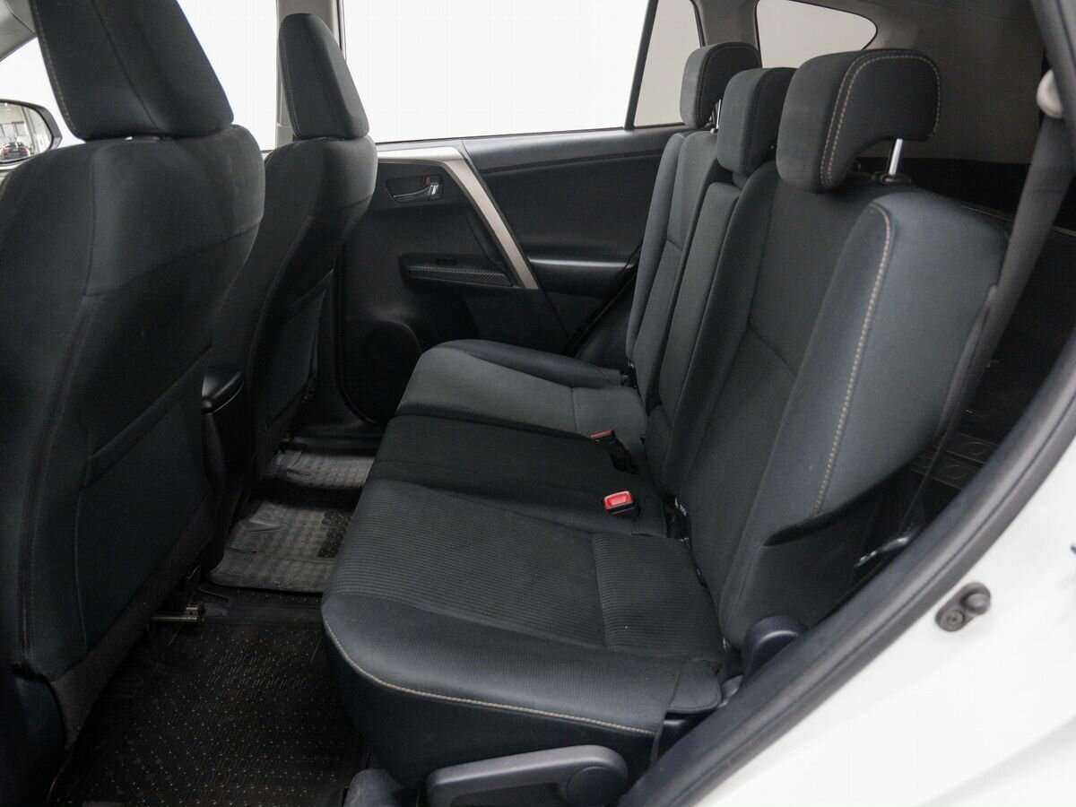 Б/У Тойота Рав4 2014 года. Фото: #11