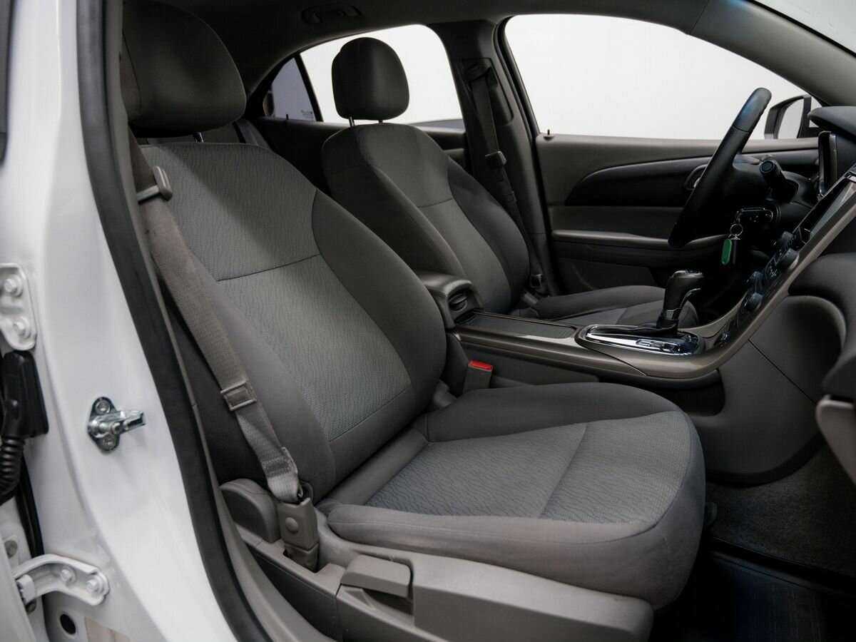 Б/У Шевроле Малибу 2012 года. Фото: #7