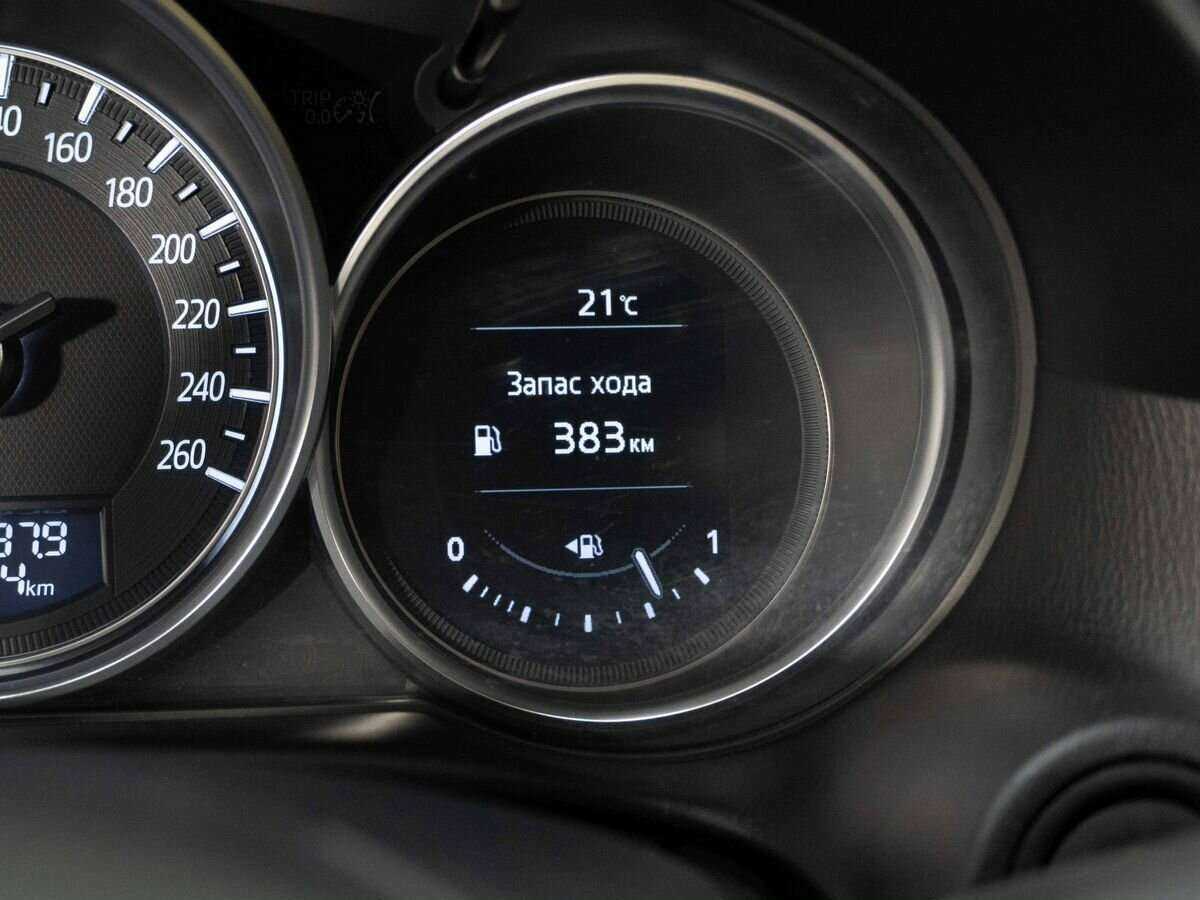 Б/У Мазда Ц-Икс-5 2016 года. Фото: #17