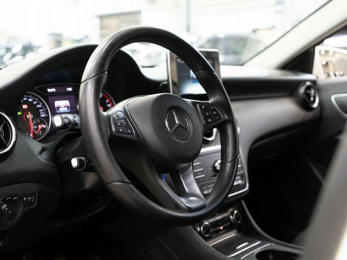 Mercedes-Benz A-Класс 2016 года с пробегом. Фото: #4