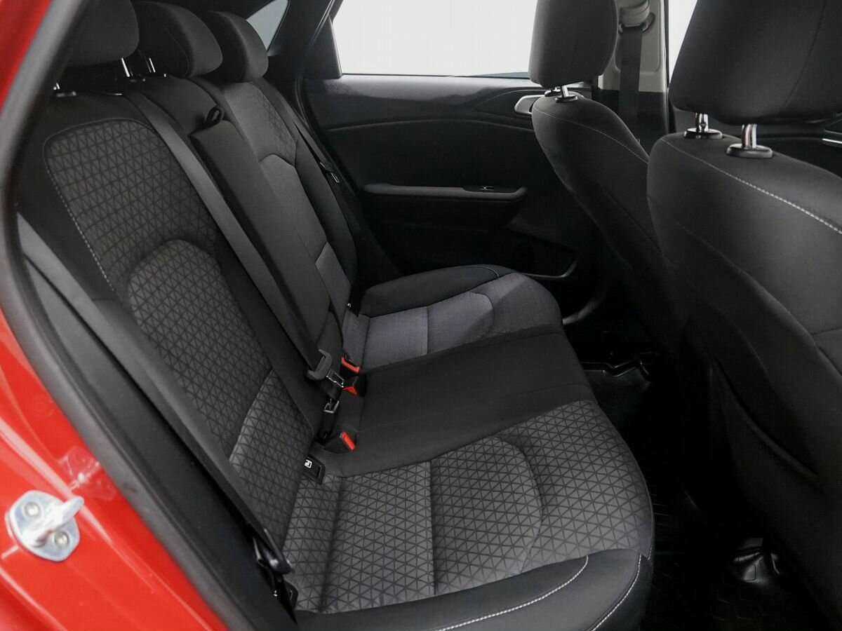 Б/У Киа Сид 2018 года. Фото: #8