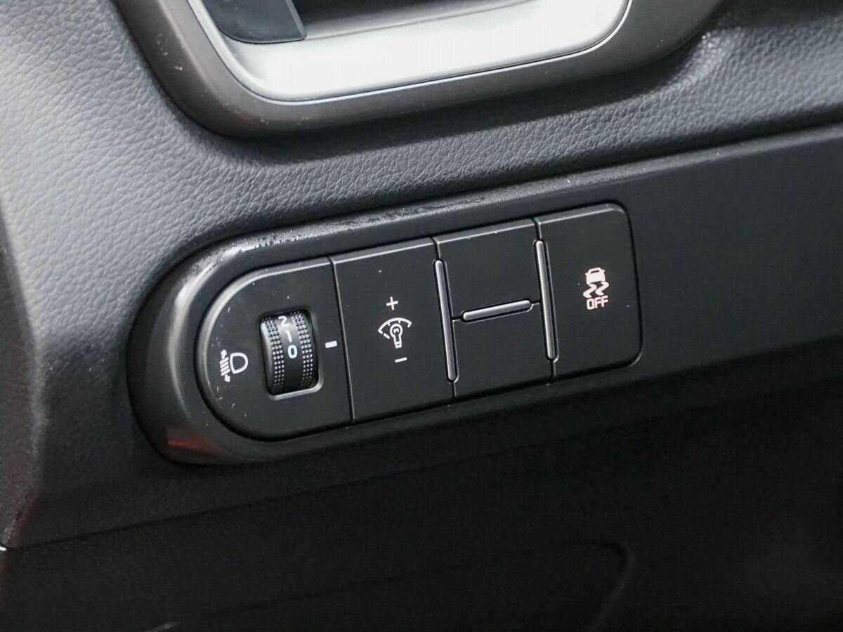 Б/У Киа Сид 2018 года. Фото: #18