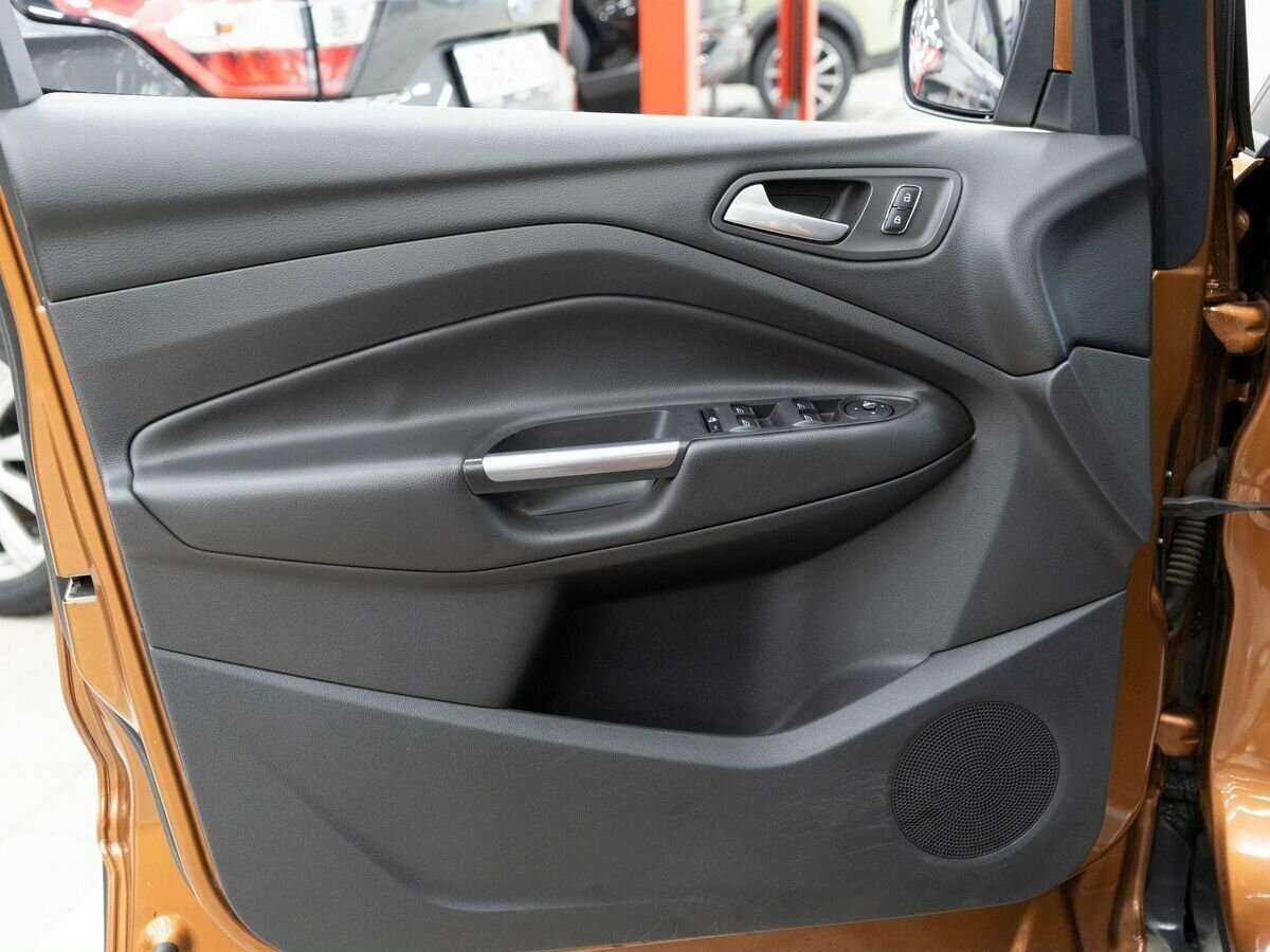 Ford Kuga 2013 года с пробегом. Фото: #14