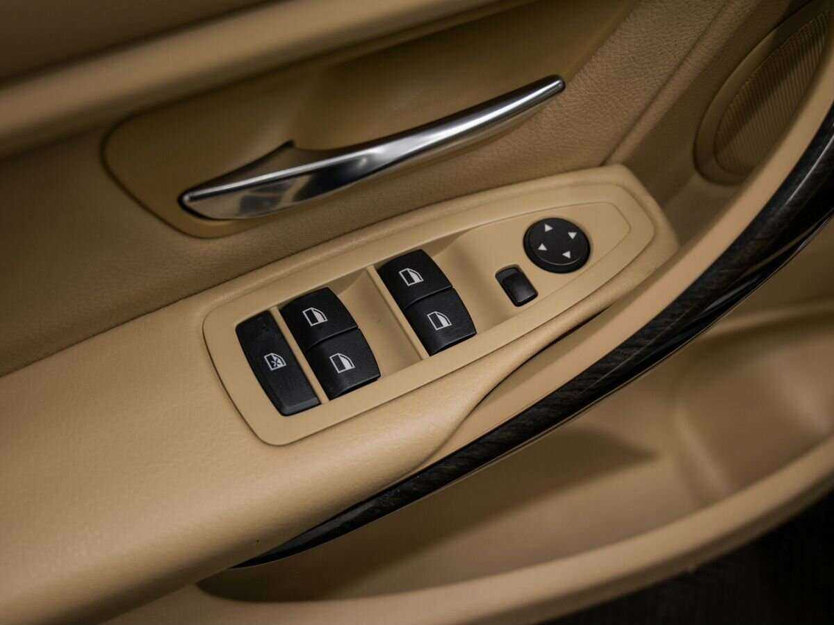 BMW 3 серии 2012 года с пробегом. Фото: #10