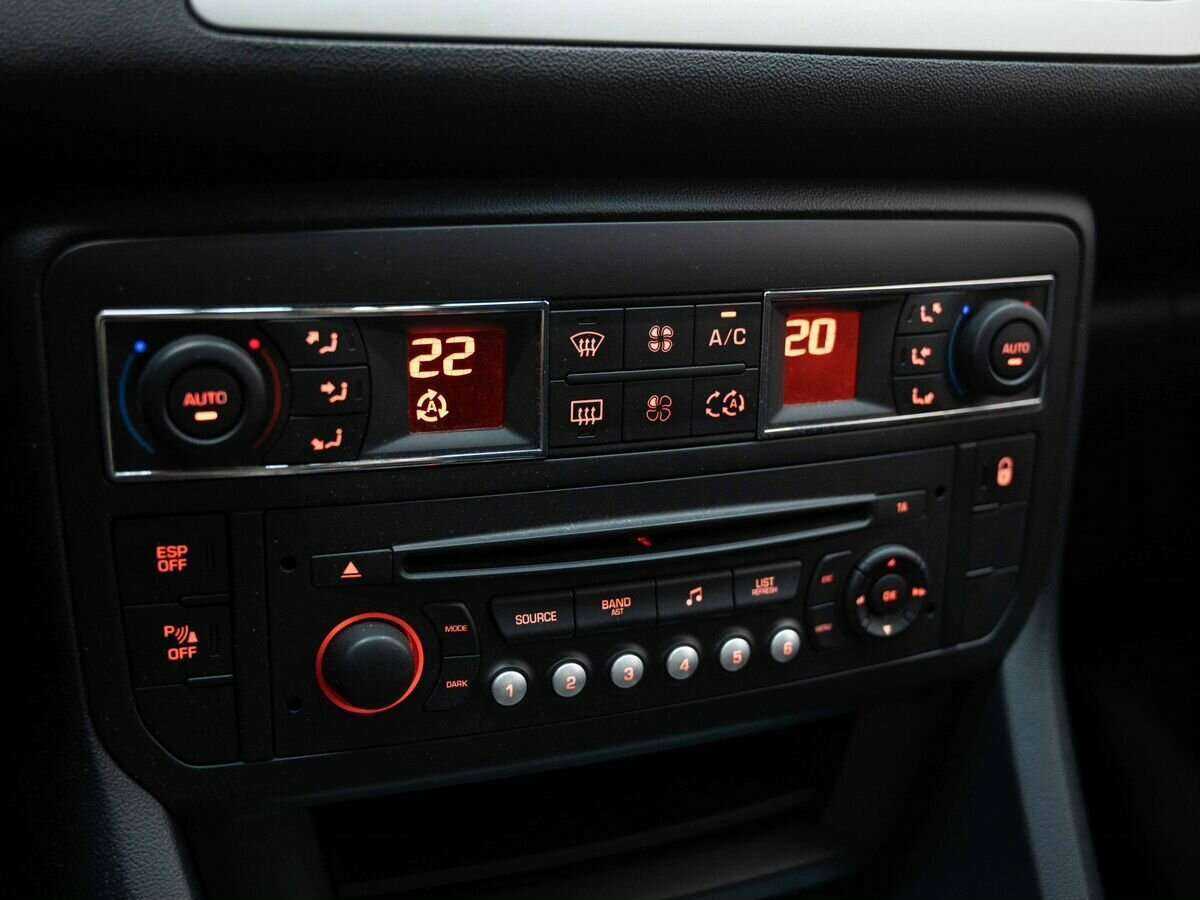 Б/У Ситроен Ц5 2012 года. Фото: #21