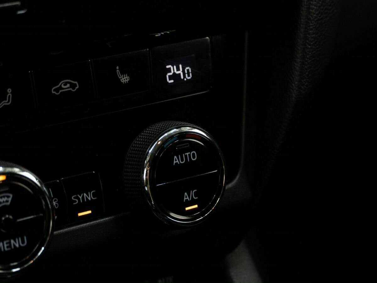 Б/У Шкода Октавия 2017 года. Фото: #17