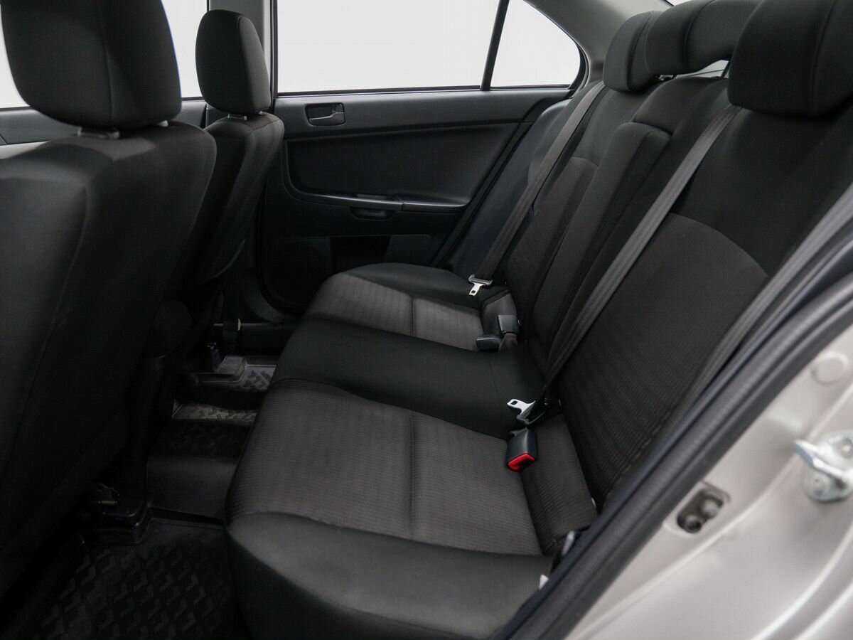 Б/У Митсубиши Лансер 2012 года. Фото: #8