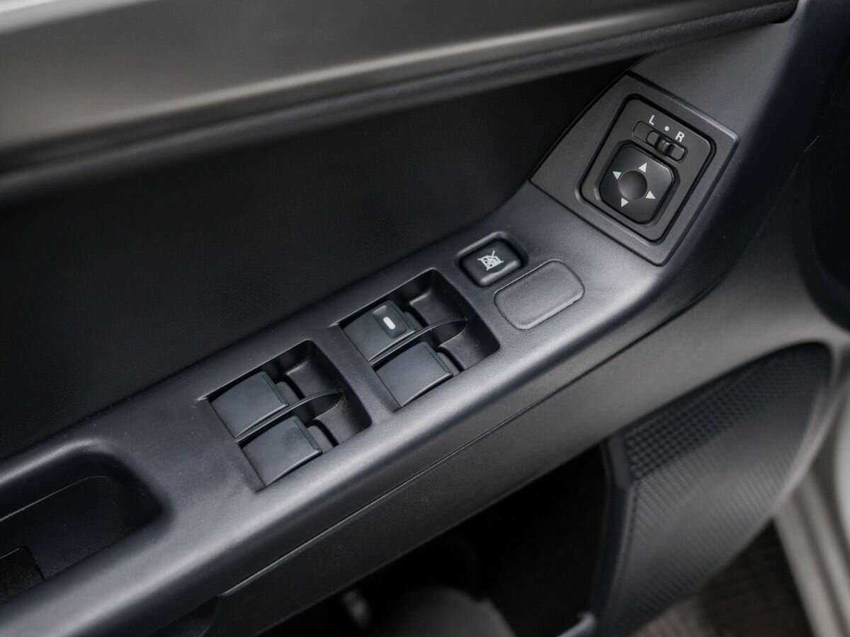 Б/У Митсубиши Лансер 2012 года. Фото: #10