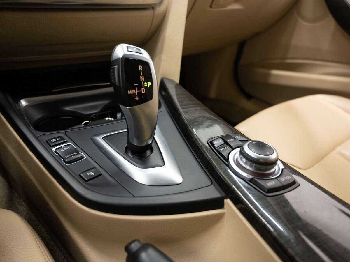 BMW 3 серии 2012 года с пробегом. Фото: #23