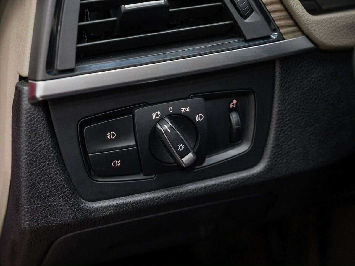 BMW 3 серии 2012 года с пробегом. Фото: #12