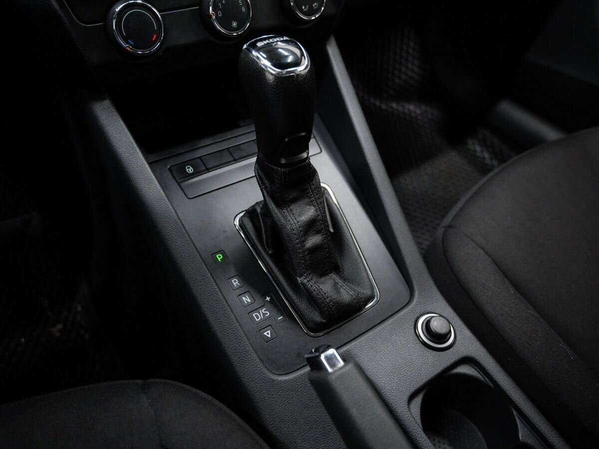 Б/У Шкода Октавия 2017 года. Фото: #17