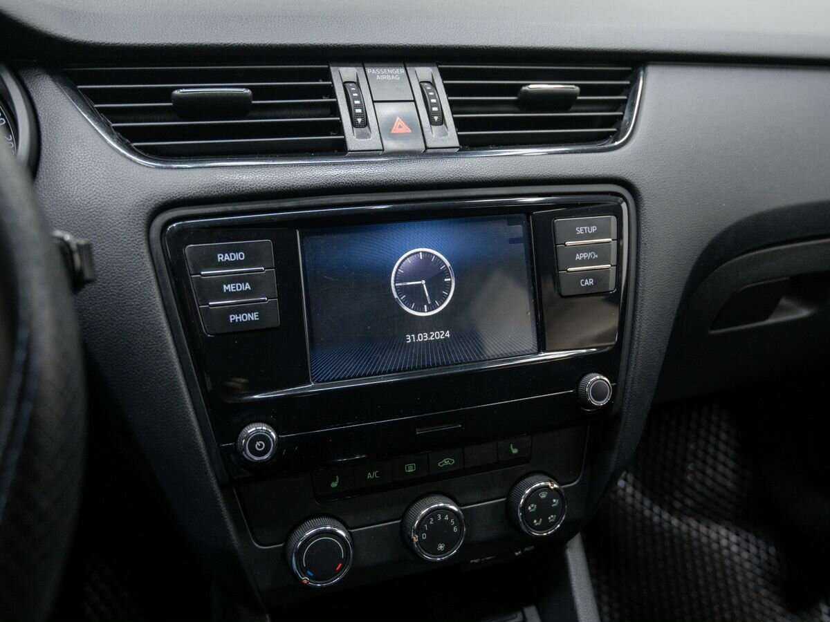 Б/У Шкода Октавия 2017 года. Фото: #19