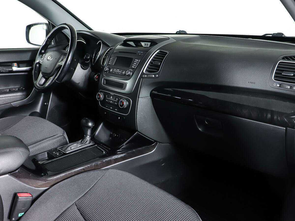 Б/У Киа Соренто 2016 года. Фото: #9