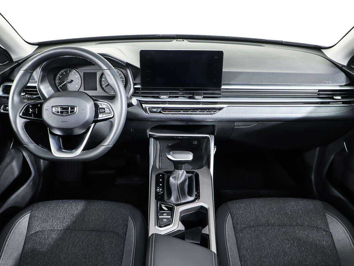 Б/У Джили Эмгранд 2023 года. Фото: #10