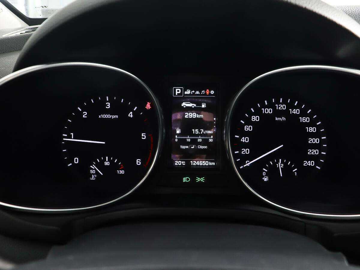 Б/У Хендай Санта Фе 2016 года. Фото: #14