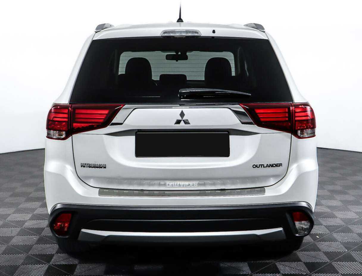Mitsubishi Outlander 2016 года с пробегом. Фото: #4